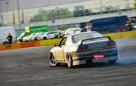 Nissan Skyline, 1994 год, 900 000 рублей, 4 фотография