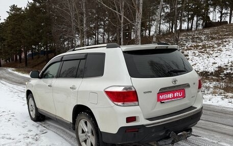 Toyota Highlander III, 2011 год, 2 450 000 рублей, 6 фотография