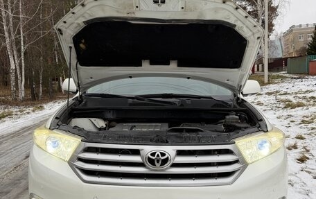 Toyota Highlander III, 2011 год, 2 450 000 рублей, 17 фотография