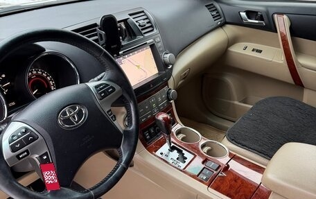Toyota Highlander III, 2011 год, 2 450 000 рублей, 14 фотография