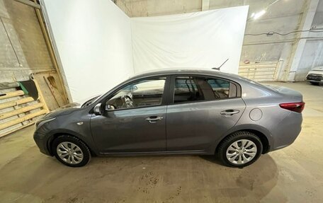 KIA Rio IV, 2018 год, 1 350 000 рублей, 6 фотография