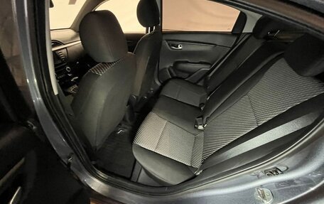 KIA Rio IV, 2018 год, 1 350 000 рублей, 10 фотография