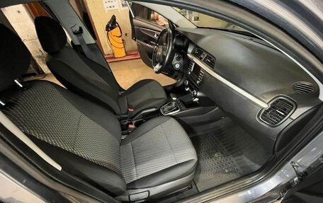 KIA Rio IV, 2018 год, 1 350 000 рублей, 8 фотография