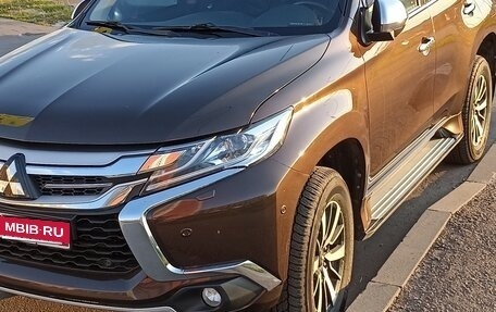 Mitsubishi Pajero Sport III рестайлинг, 2018 год, 3 750 000 рублей, 1 фотография