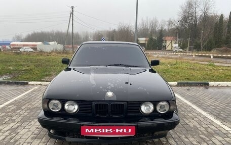 BMW 5 серия, 1992 год, 260 000 рублей, 2 фотография