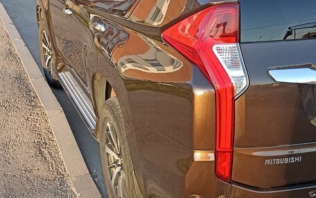 Mitsubishi Pajero Sport III рестайлинг, 2018 год, 3 750 000 рублей, 2 фотография