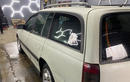 Opel Omega B, 1996 год, 130 000 рублей, 1 фотография