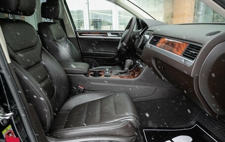 Volkswagen Touareg III, 2012 год, 2 353 000 рублей, 11 фотография