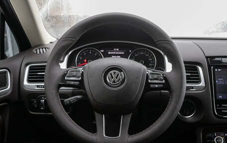 Volkswagen Touareg III, 2012 год, 2 353 000 рублей, 16 фотография