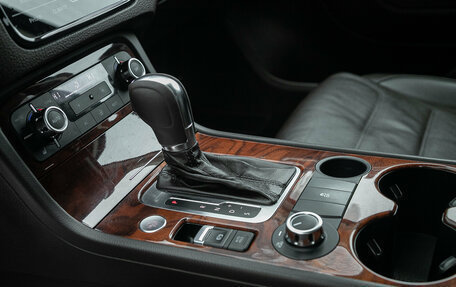 Volkswagen Touareg III, 2012 год, 2 353 000 рублей, 18 фотография