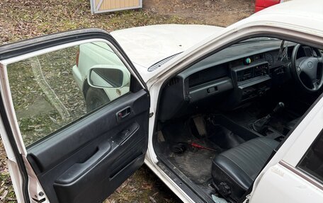 Toyota Comfort, 2005 год, 460 000 рублей, 11 фотография