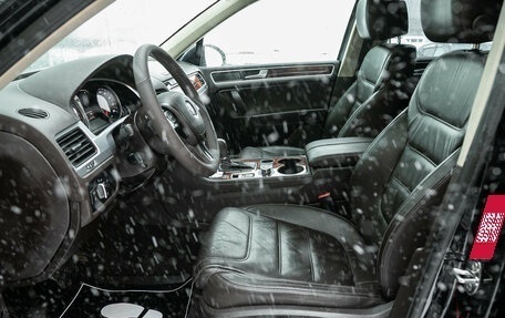 Volkswagen Touareg III, 2012 год, 2 353 000 рублей, 19 фотография