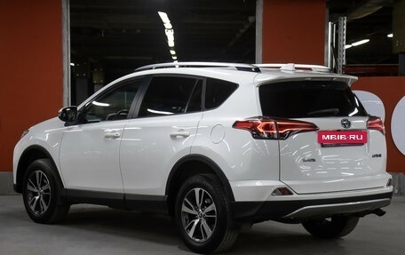 Toyota RAV4, 2019 год, 2 398 000 рублей, 7 фотография