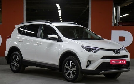 Toyota RAV4, 2019 год, 2 398 000 рублей, 3 фотография
