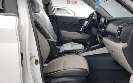 Hyundai Venue I, 2021 год, 2 200 000 рублей, 14 фотография