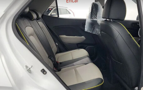 Hyundai Venue I, 2021 год, 2 200 000 рублей, 15 фотография