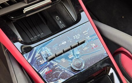 Porsche Cayenne III, 2025 год, 32 990 000 рублей, 22 фотография