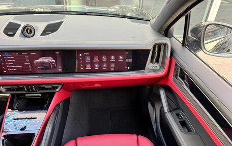 Porsche Cayenne III, 2025 год, 32 990 000 рублей, 25 фотография