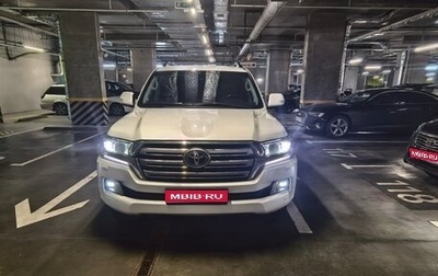 Toyota Land Cruiser 200, 2017 год, 5 700 000 рублей, 1 фотография