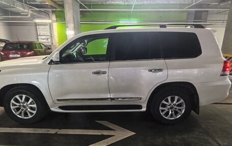 Toyota Land Cruiser 200, 2017 год, 5 700 000 рублей, 5 фотография