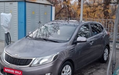 KIA Rio III рестайлинг, 2013 год, 695 000 рублей, 1 фотография