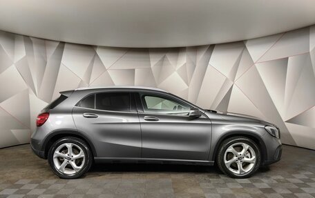 Mercedes-Benz GLA, 2018 год, 3 100 000 рублей, 6 фотография