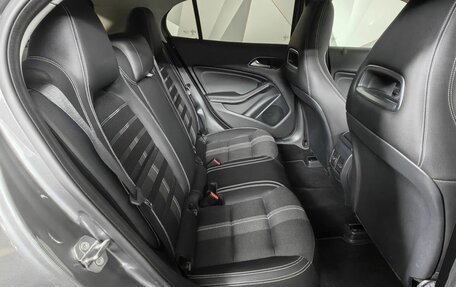 Mercedes-Benz GLA, 2018 год, 3 100 000 рублей, 13 фотография