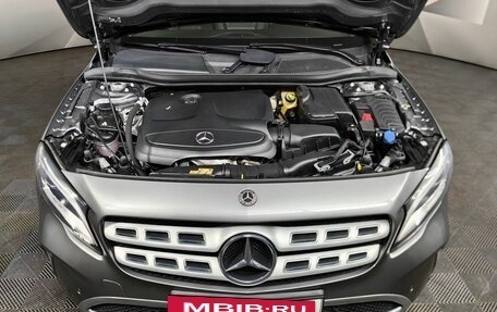 Mercedes-Benz GLA, 2018 год, 3 100 000 рублей, 19 фотография