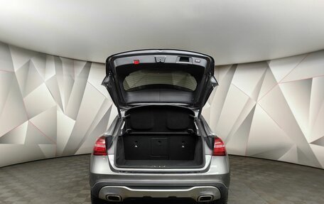 Mercedes-Benz GLA, 2018 год, 3 100 000 рублей, 20 фотография