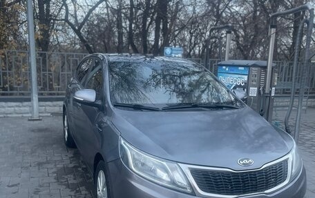 KIA Rio III рестайлинг, 2013 год, 695 000 рублей, 7 фотография