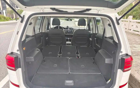 Volkswagen Touran III, 2021 год, 1 590 099 рублей, 11 фотография