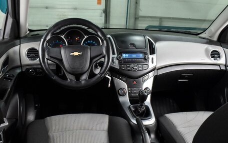 Chevrolet Cruze II, 2013 год, 798 000 рублей, 6 фотография