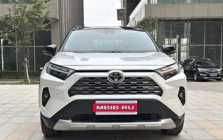 Toyota RAV4, 2025 год, 2 513 555 рублей, 2 фотография