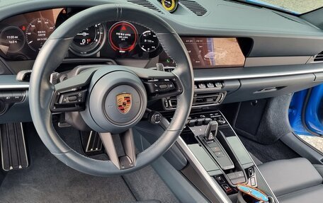 Porsche 911, 2022 год, 15 198 000 рублей, 12 фотография