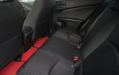 Toyota Prius IV XW50, 2017 год, 1 688 000 рублей, 16 фотография