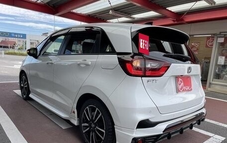 Honda Fit, 2022 год, 1 777 111 рублей, 5 фотография