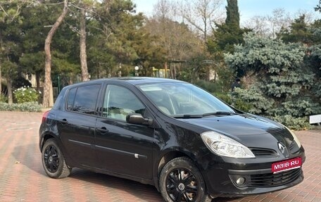 Renault Clio III, 2006 год, 500 000 рублей, 1 фотография