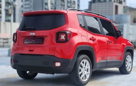 Jeep Renegade I рестайлинг, 2022 год, 1 600 000 рублей, 4 фотография