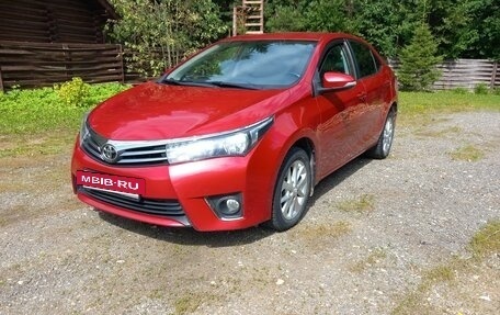 Toyota Corolla, 2013 год, 1 250 000 рублей, 2 фотография