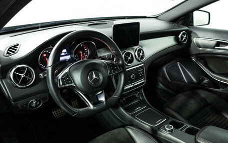 Mercedes-Benz GLA, 2017 год, 2 399 000 рублей, 11 фотография