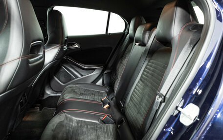 Mercedes-Benz GLA, 2017 год, 2 399 000 рублей, 10 фотография