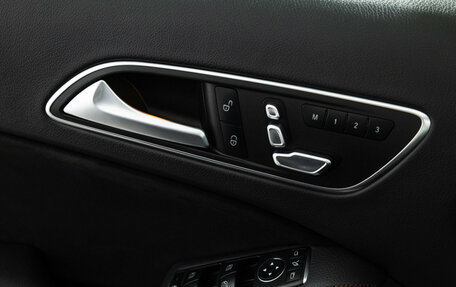 Mercedes-Benz GLA, 2017 год, 2 399 000 рублей, 15 фотография