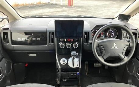 Mitsubishi Delica D:5 I, 2019 год, 2 280 000 рублей, 13 фотография