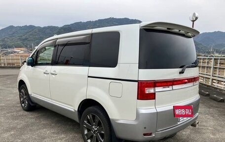 Mitsubishi Delica D:5 I, 2019 год, 2 280 000 рублей, 5 фотография