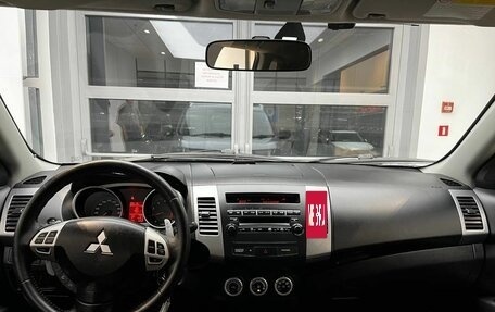 Mitsubishi Outlander III рестайлинг 3, 2007 год, 1 190 000 рублей, 13 фотография