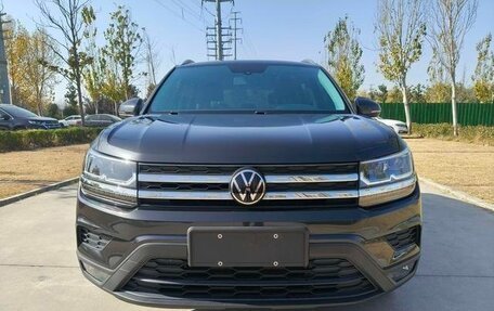 Volkswagen Tharu, 2023 год, 1 830 000 рублей, 2 фотография