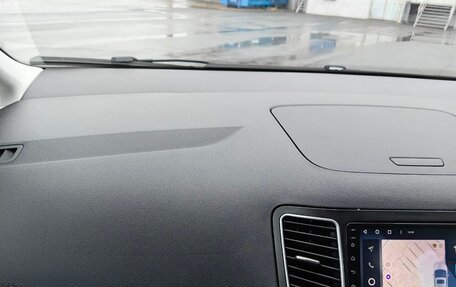 Volkswagen Sharan II, 2017 год, 2 100 000 рублей, 19 фотография