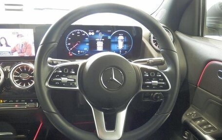 Mercedes-Benz GLA, 2022 год, 2 650 000 рублей, 7 фотография