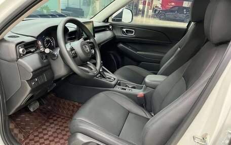 Honda Vezel, 2025 год, 2 250 000 рублей, 11 фотография