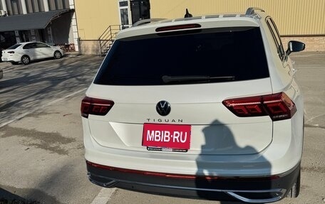 Volkswagen Tiguan II, 2021 год, 2 900 000 рублей, 4 фотография